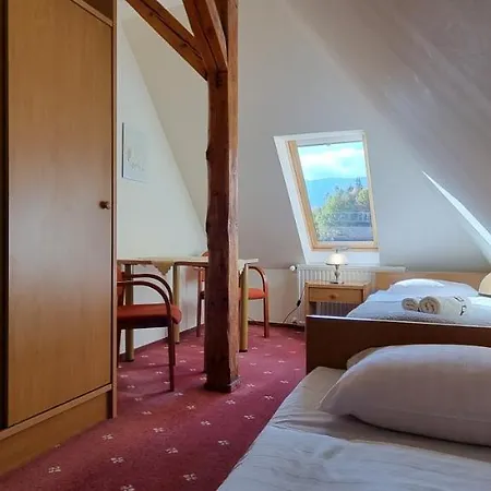 Goscinne Przy Kosciele Wang. Affittacamere Karpacz