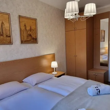 Goscinne Przy Kosciele Wang. 3*