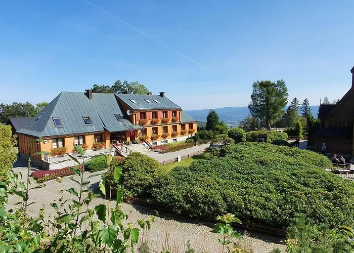 Goscinne Przy Kosciele Wang. كارباش