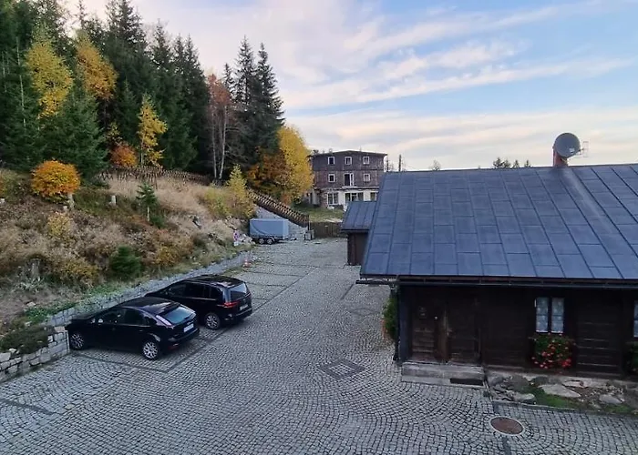 بيت ضيافة Goscinne Przy Kosciele Wang. كارباش