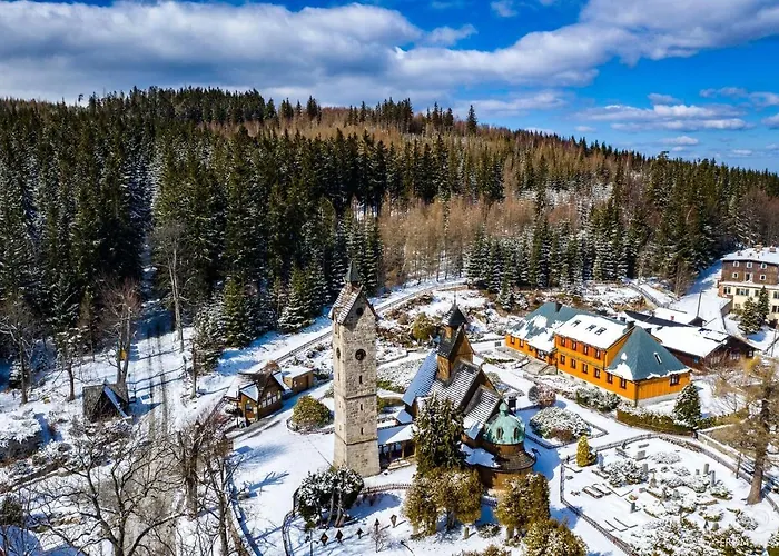 بيت ضيافة Goscinne Przy Kosciele Wang. كارباش