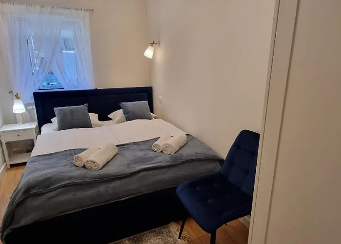 Goscinne Przy Kosciele Wang. بيت ضيافة كارباش