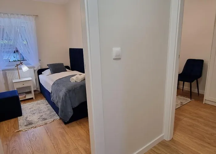 Goscinne Przy Kosciele Wang. بيت ضيافة