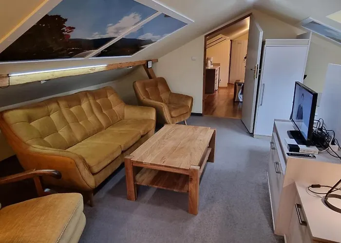 Goscinne Przy Kosciele Wang. بيت ضيافة