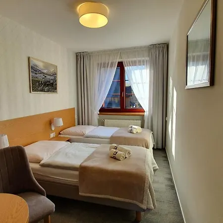 Goscinne Przy Kosciele Wang.