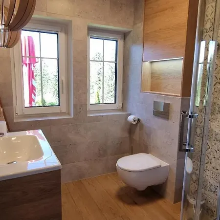 Goscinne Przy Kosciele Wang. 招待所 3*