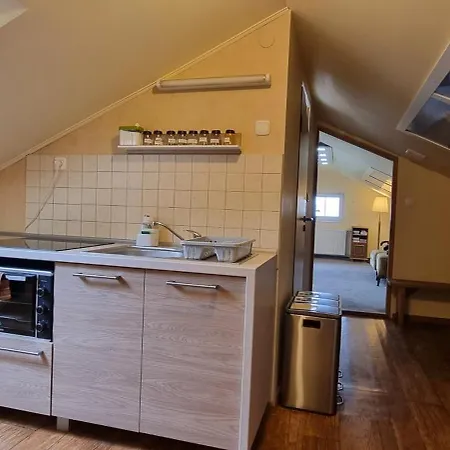 Goscinne Przy Kosciele Wang.