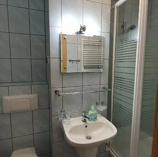 Goscinne Przy Kosciele Wang. 3*