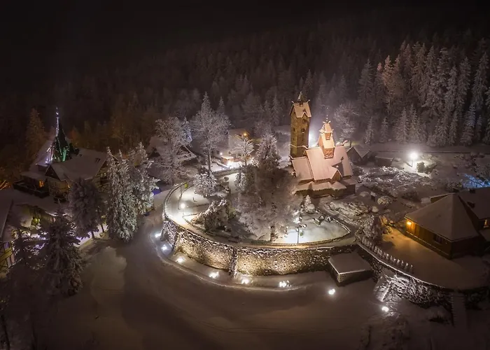 Goscinne Przy Kosciele Wang. Guest house